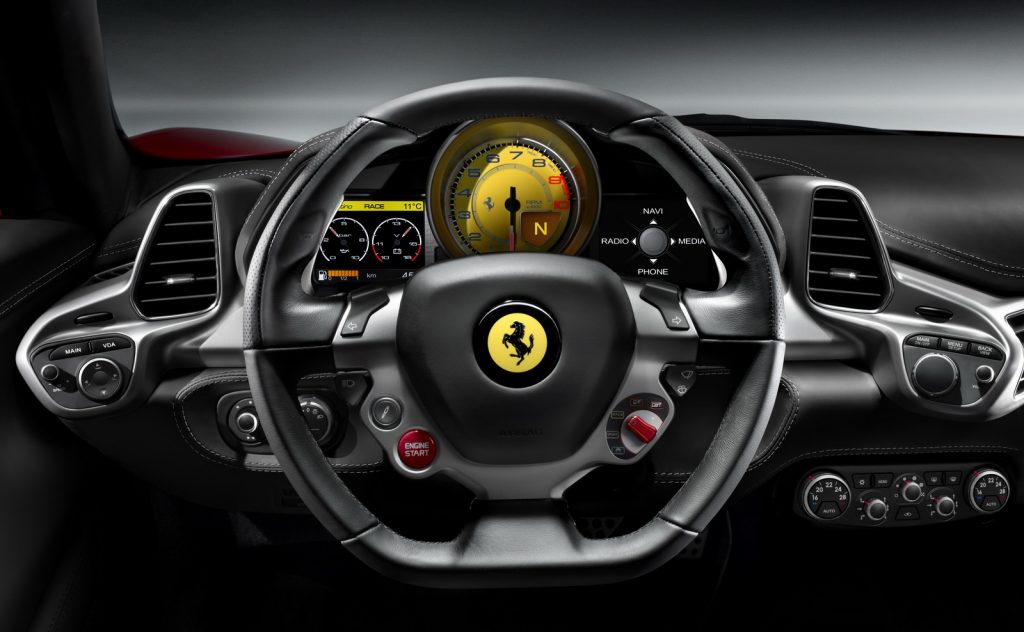 Ergonomie-Dashboard-Tableau-de-bord-Ferrari